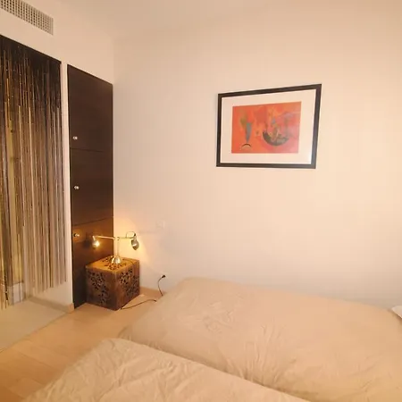 Grand Palais 4p Bob1309 شقة