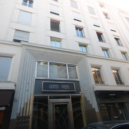 Appartamento Grand Palais 4p Bob1309