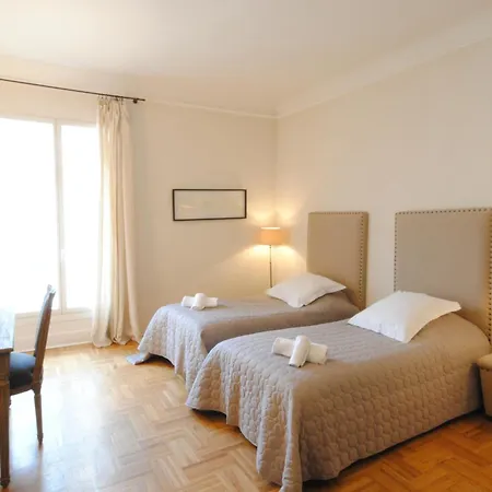 Grand Palais 4p Bob1309 شقة