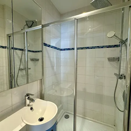 Grand Palais 4p Bob1309 شقة كان