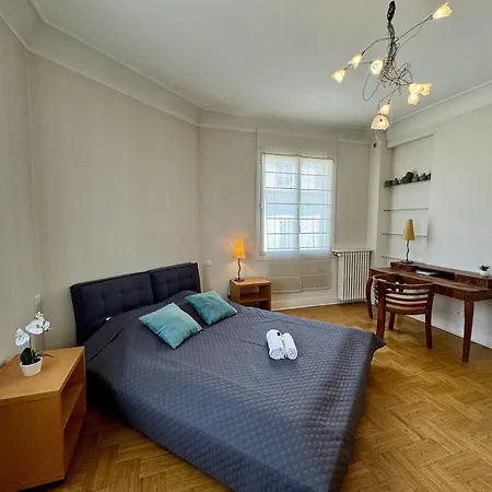 Grand Palais 4p Bob1309 كان