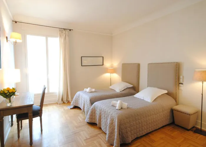 Grand Palais 4p Bob1309 アパート